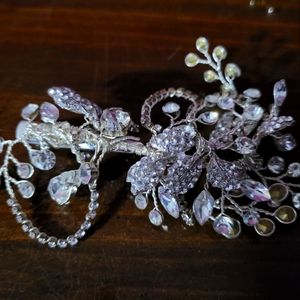 Bridal hair clip